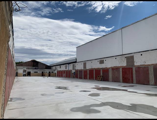 1,350M² WAREHOUSE TO LET IN DAL JOSAFAT